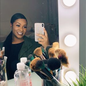 Meet your Posher, Gabrielle